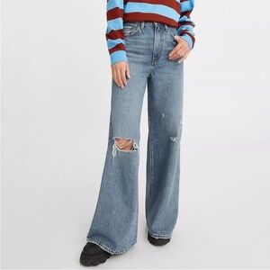 Levi's Premium High Loose Flare Jeans NWT Size 24 x 32